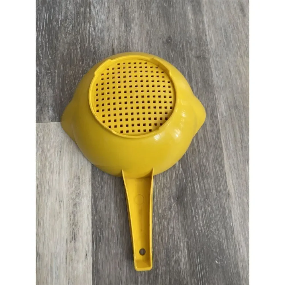 Vintage Tupperware Strainer Colander 1200-3 Yellow 1 Quart With Handle Hang Hole